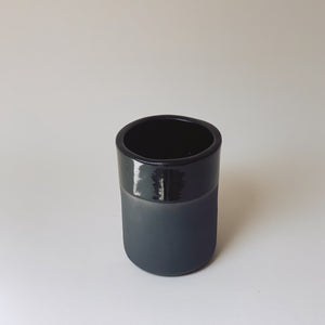 Tasse schwarz