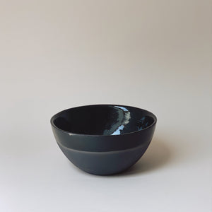 Schale schwarz