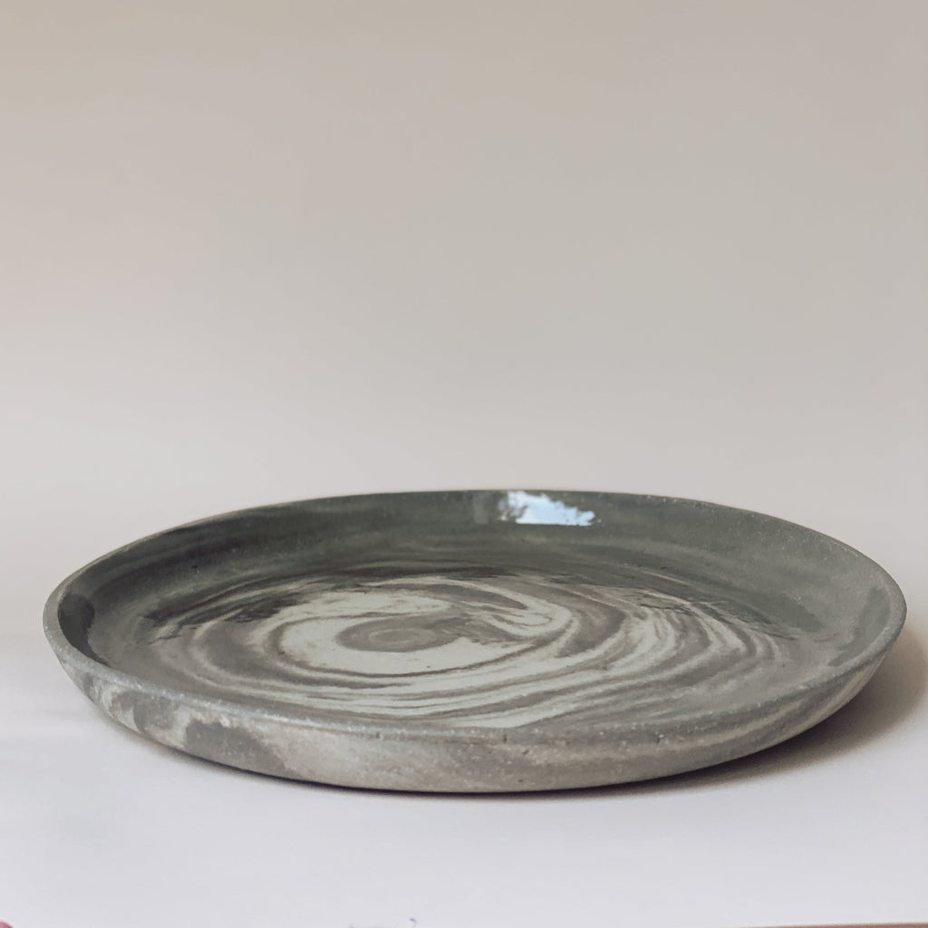 collecting shells plate