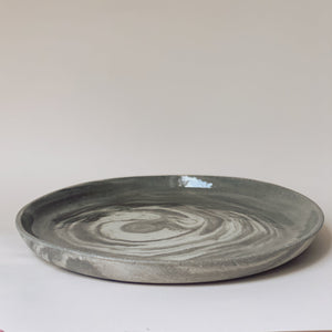 collecting shells plate